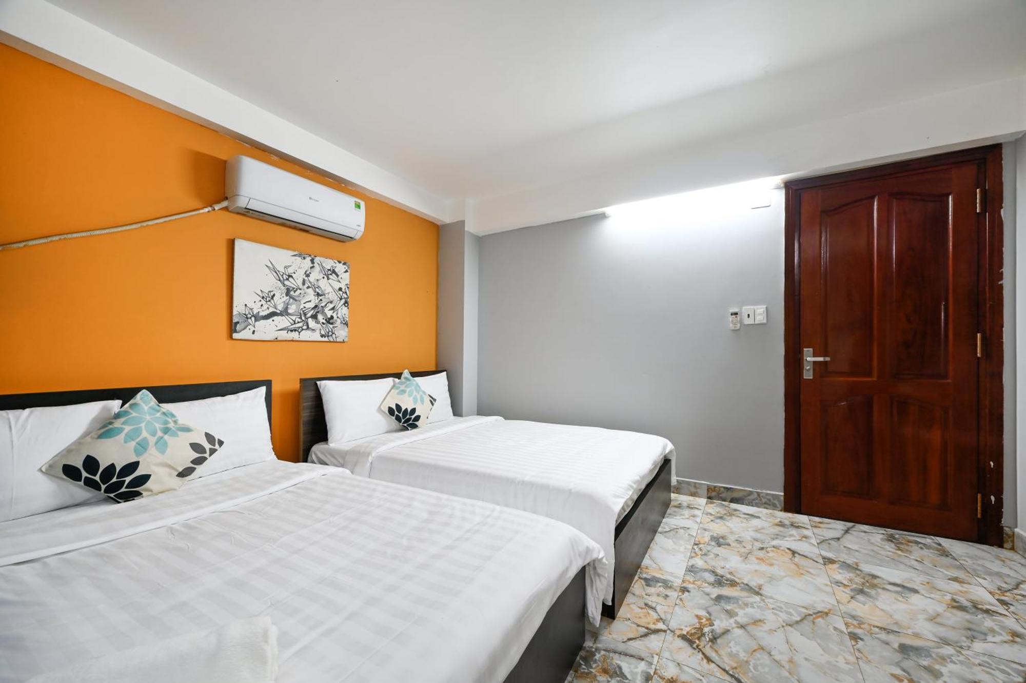 Montana & Aparment Saigon Airport * TP. Hồ Chí Minh