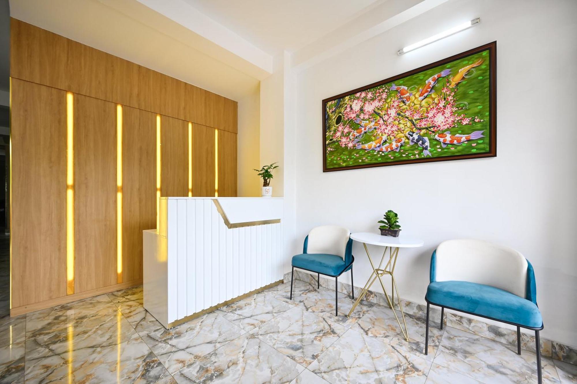 Khách sạn hẻo lánh Montana & Aparment Saigon Airport TP. Hồ Chí Minh