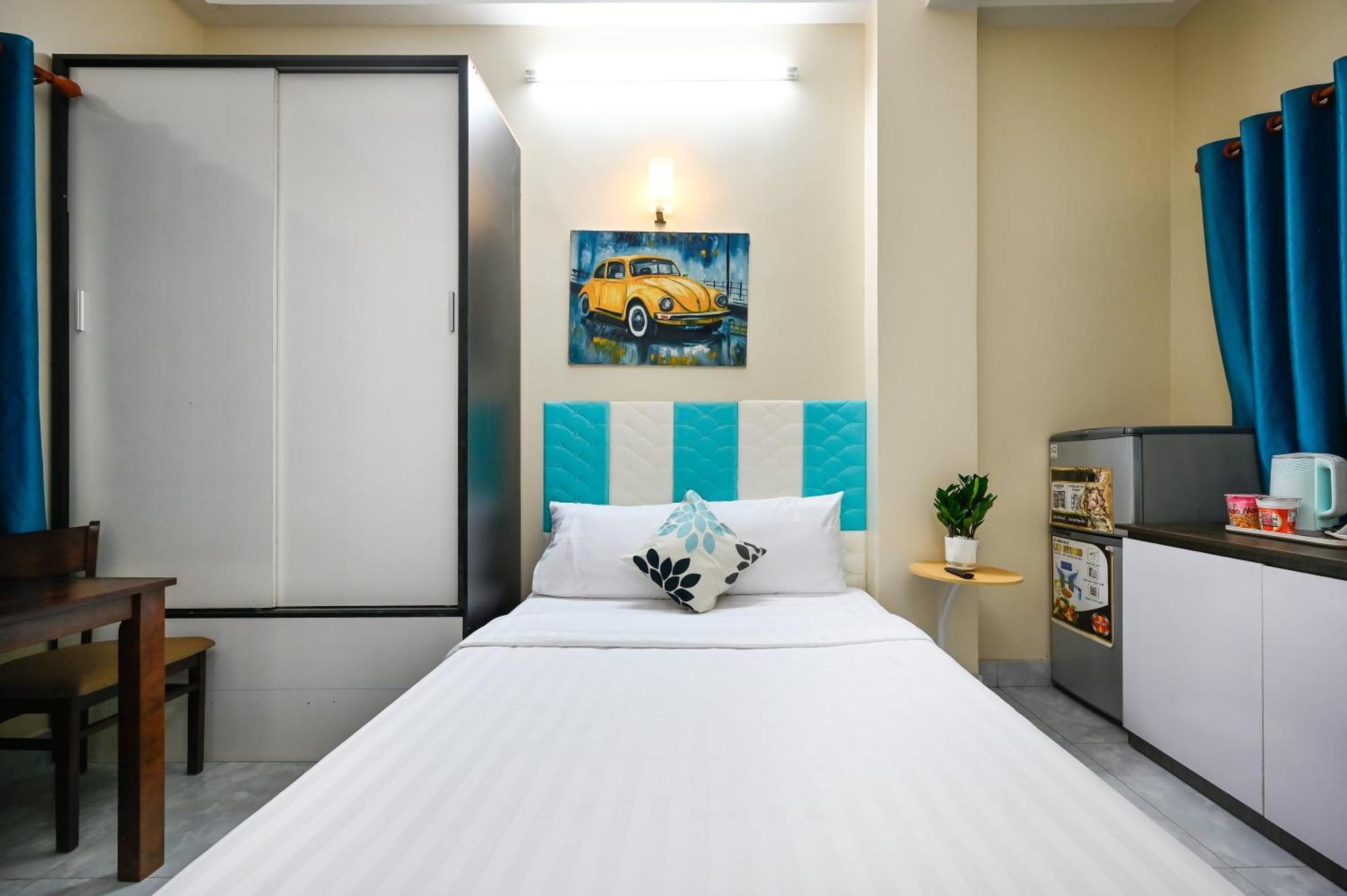 Khách sạn hẻo lánh Montana & Aparment Saigon Airport *