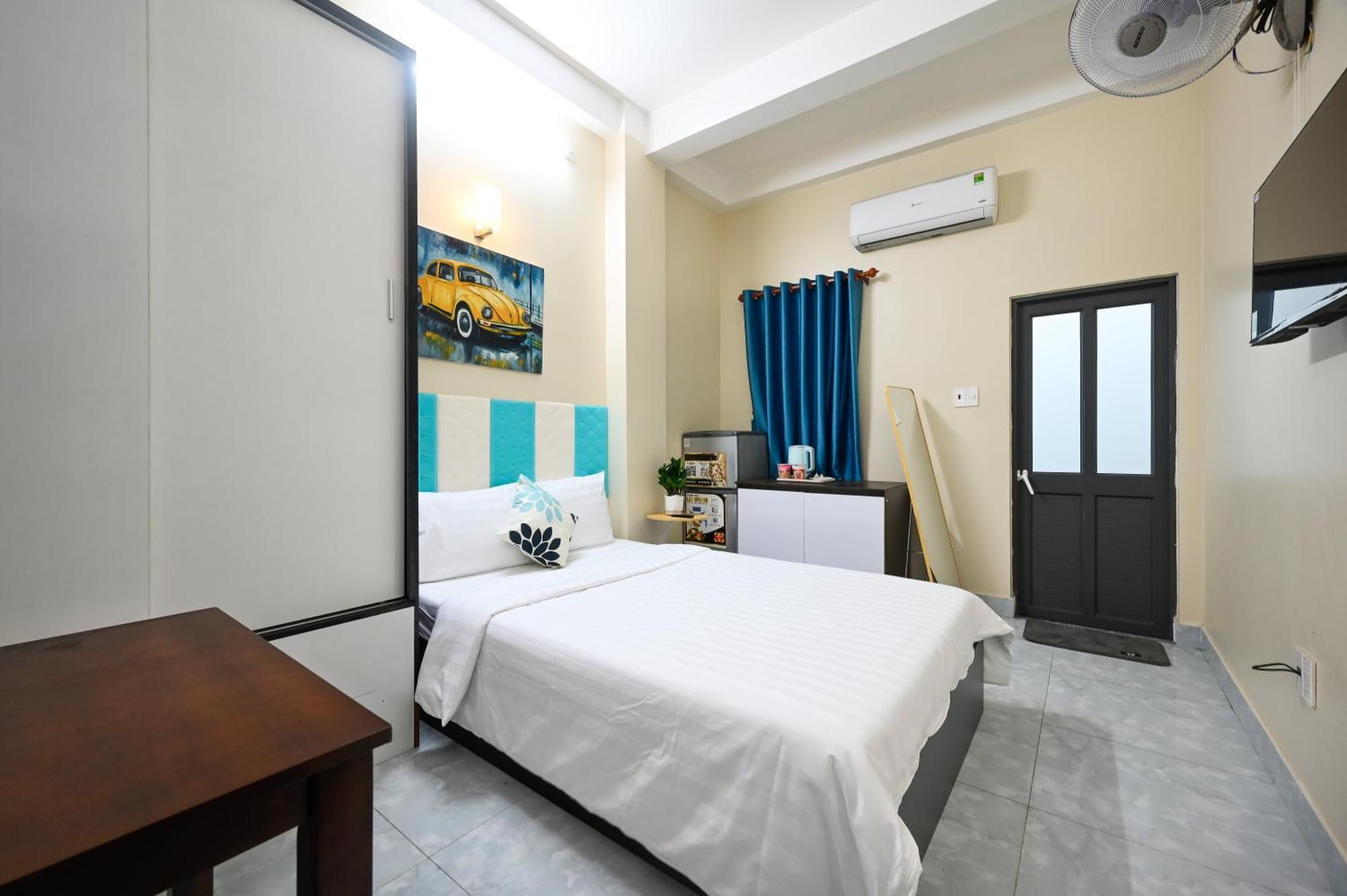 Montana & Aparment Saigon Airport *