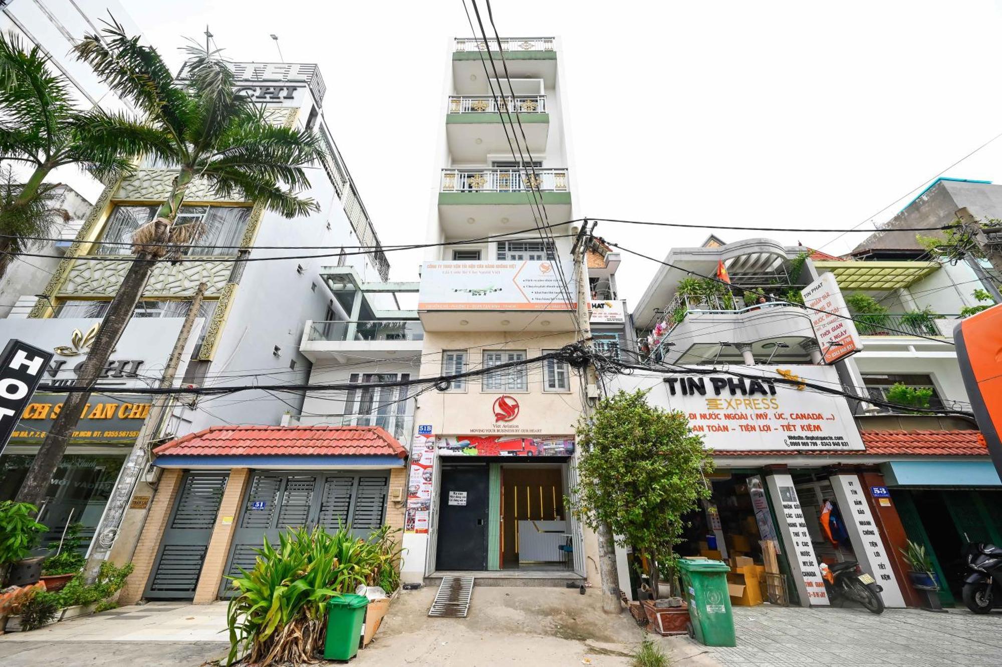 Montana & Aparment Saigon Airport Khách sạn hẻo lánh